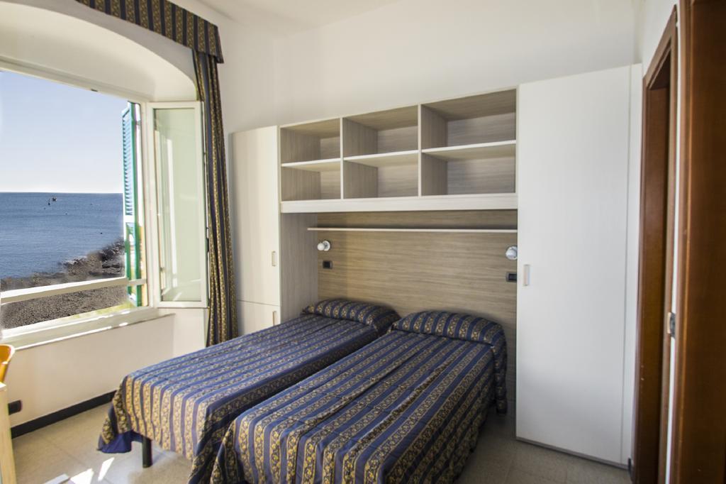 Hotel Baia Monterosso al Mare Szoba fotó